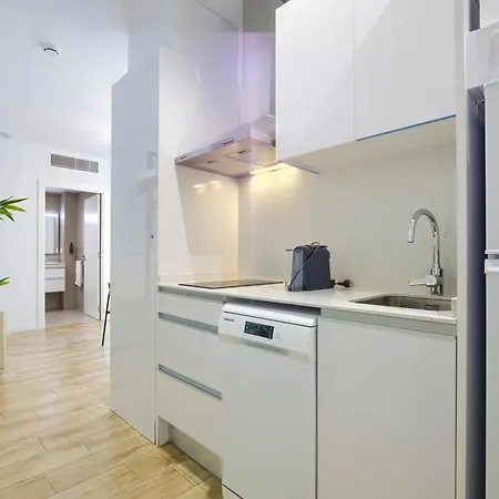 Apartment Arena 20 *