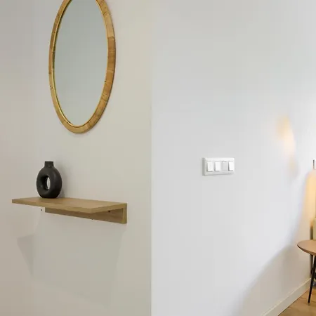 Apartment Arena 20 *
