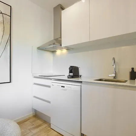 Arena 20 Apartment *